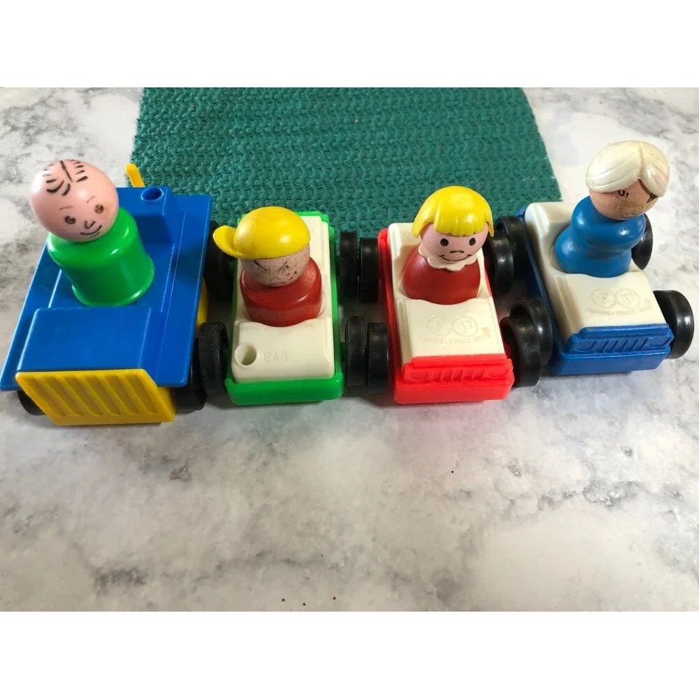 Vintage Fisher Price Little People 5 Wood Figures + 4 plastic Cars Lot